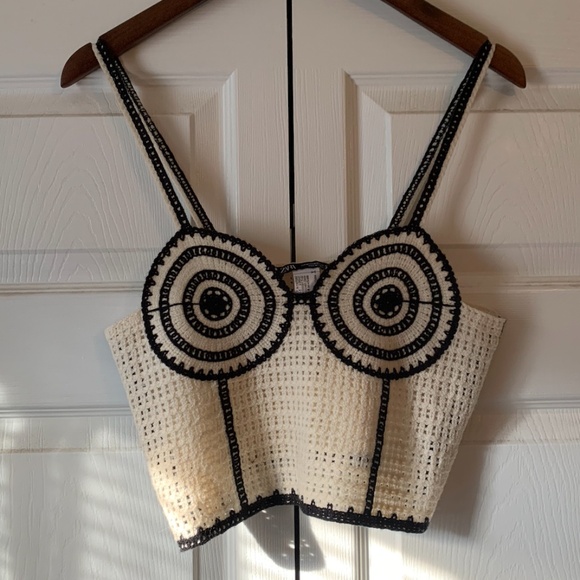 Size Medium Zara Crochet Crop Top - Picture 2 of 13